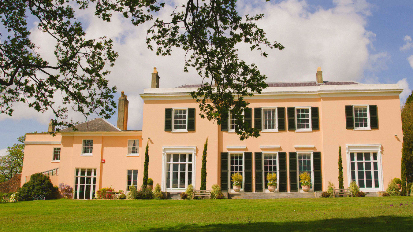 Bignor Park House & South Lawn formal portrait
