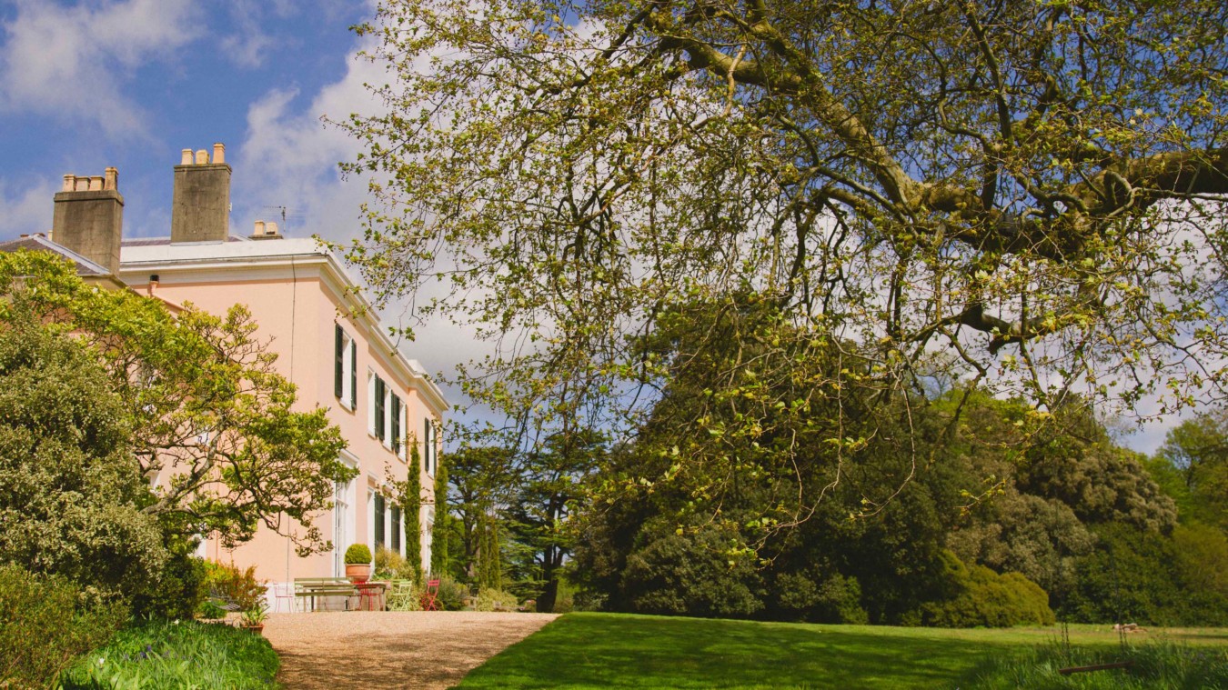 Bignor Park Weddings side view of the South lawn