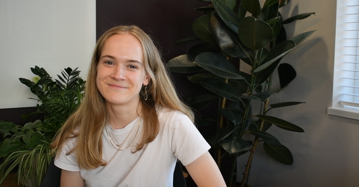 Emily Bewes portrait 2
